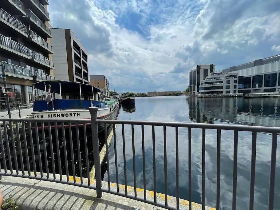 Апартаменты 3 Bed Smart Home - Canary Wharf Лондон
