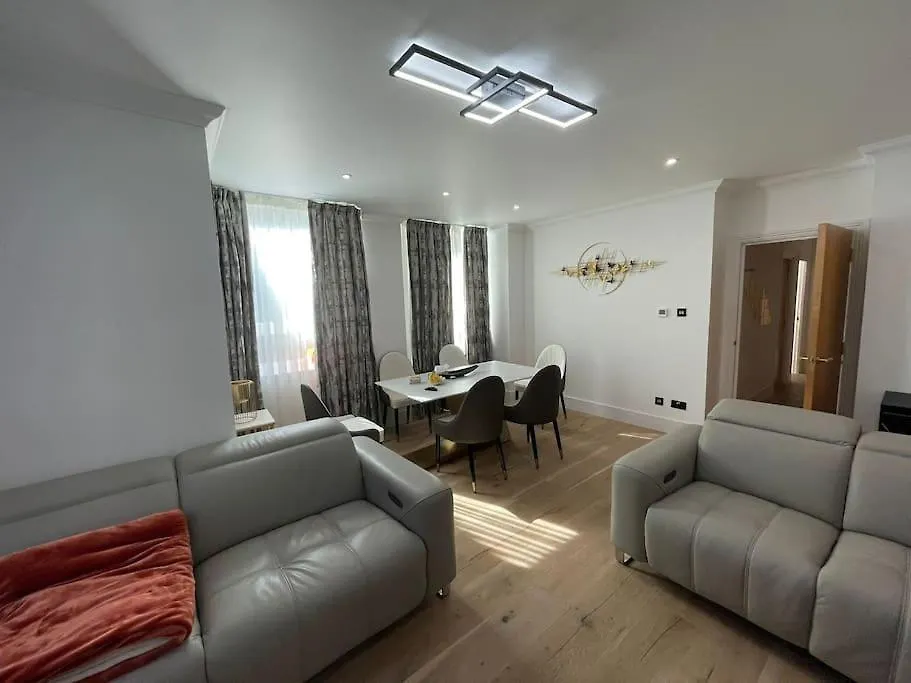 3 Bed Smart Home - Canary Wharf Londres